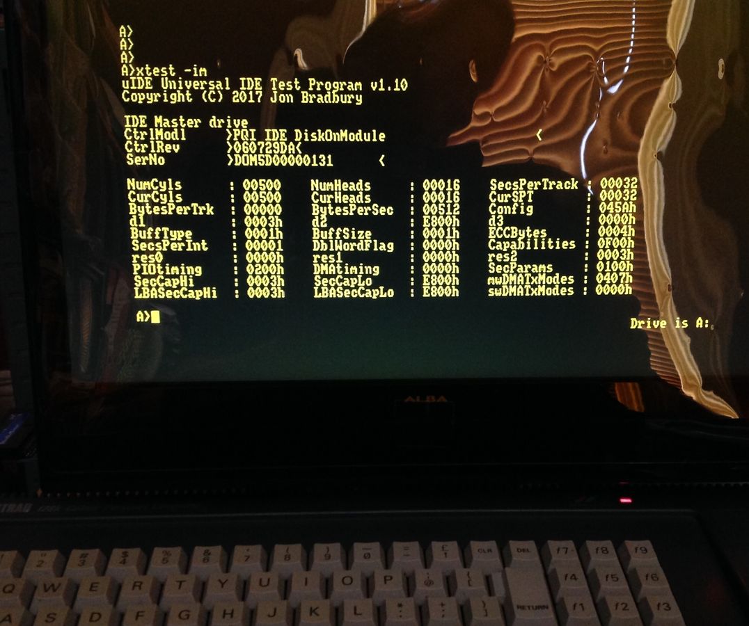 1076px-Running_the_uIDE_test_program_on_a_6128.jpg